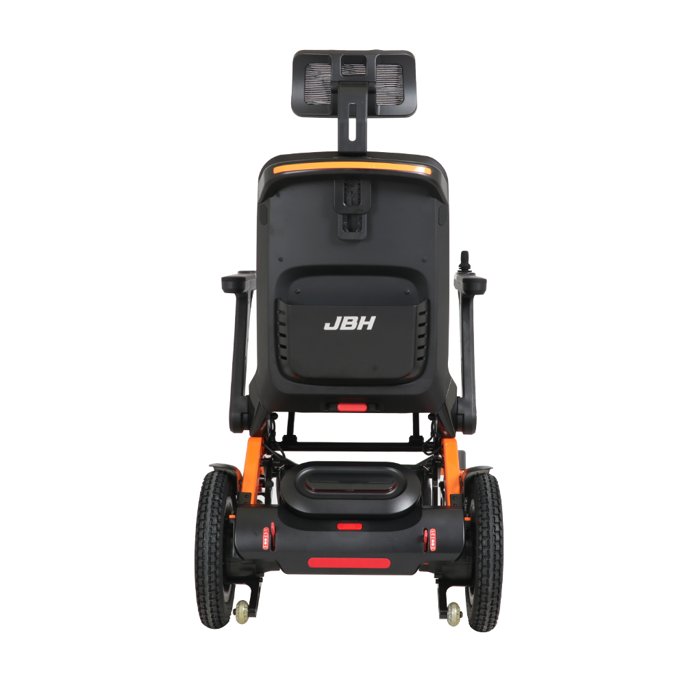 Fauteuils roulants électriques pliants automatiques par rapport aux fauteuils roulants pliants manuels