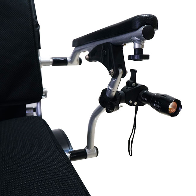 Torche à main électrique