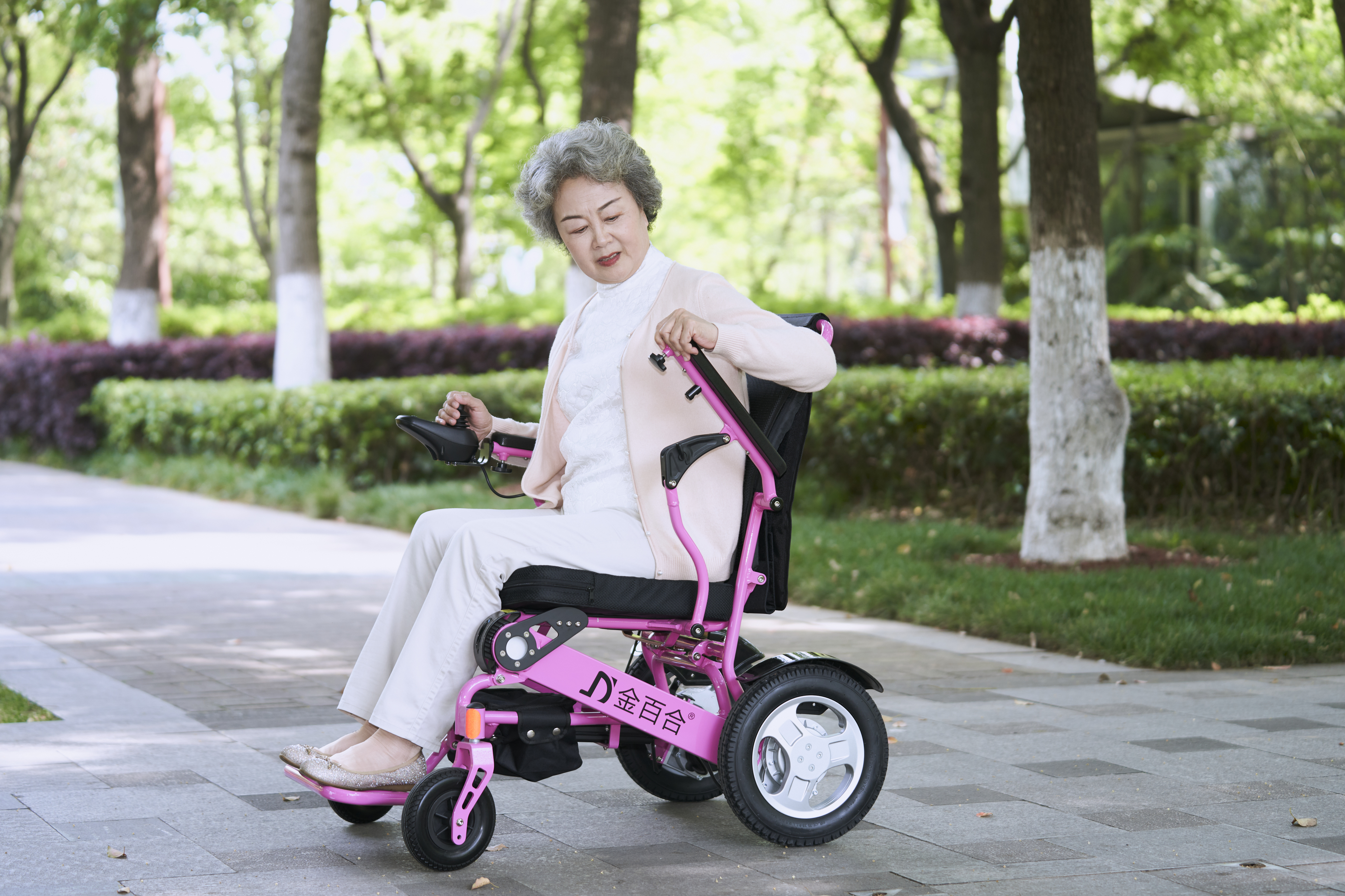 Cinq connaissances non conventionnelles sur les scooters de mobilit&eacute; que vous ne pouvez pas apprendre dans les livres