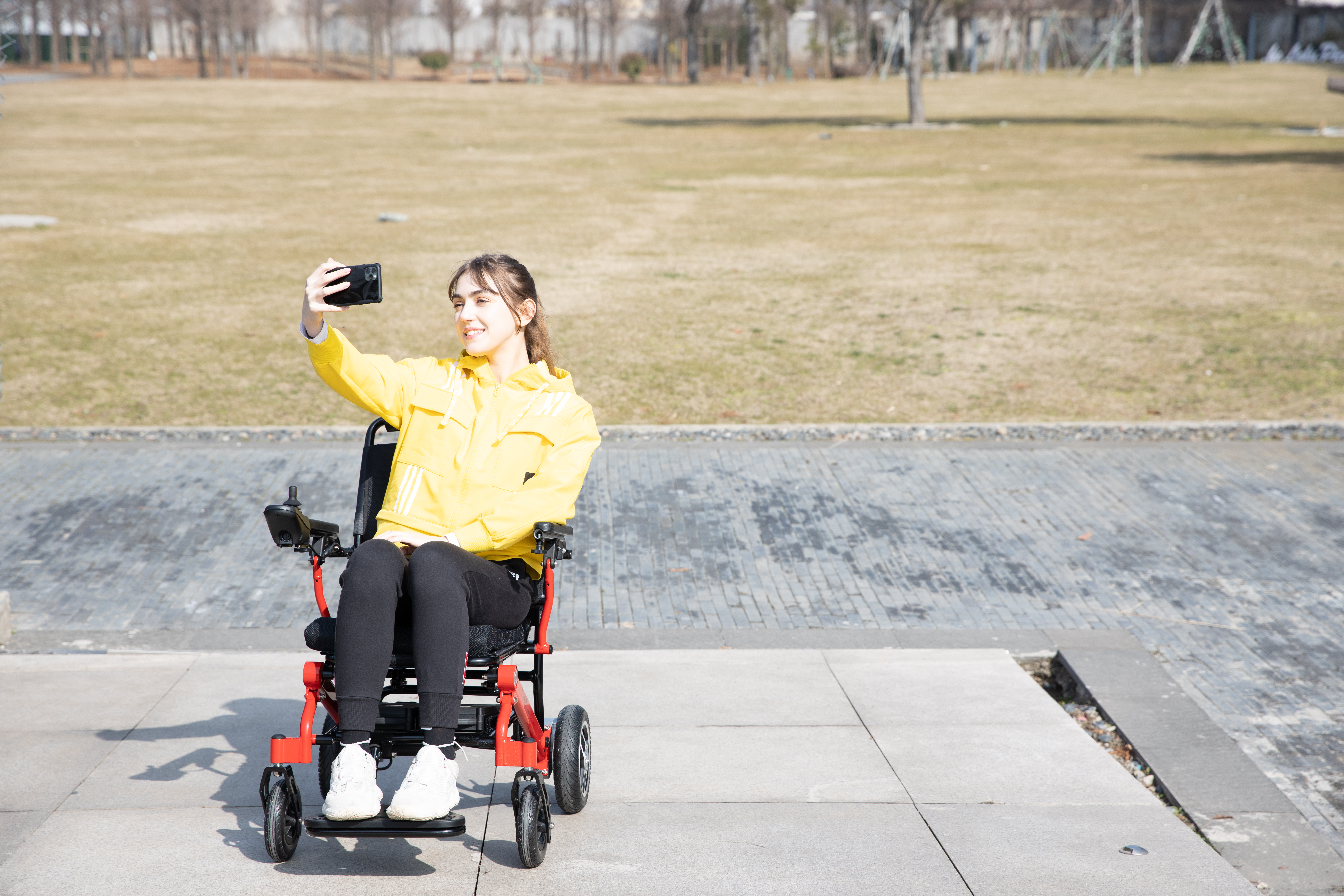 14 choses sur les fauteuils roulants &eacute;lectriques que vos enfants ne veulent pas que vous sachiez